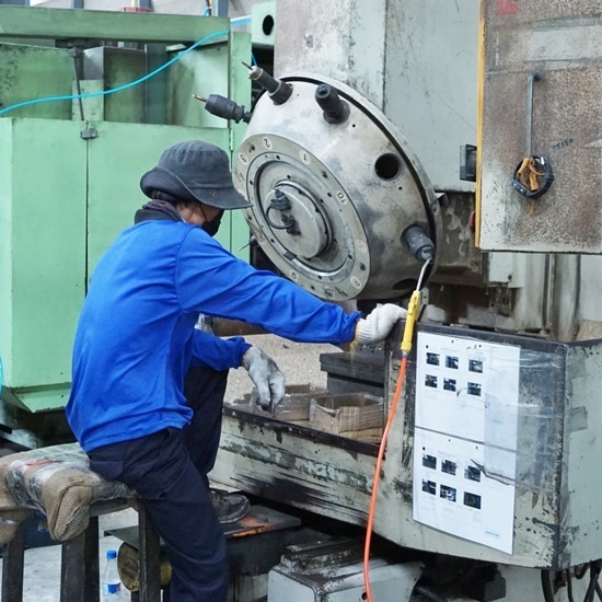 รับกลึงทองเหลืองตามแบบ รับกลึงทองเหลืองตามแบบ